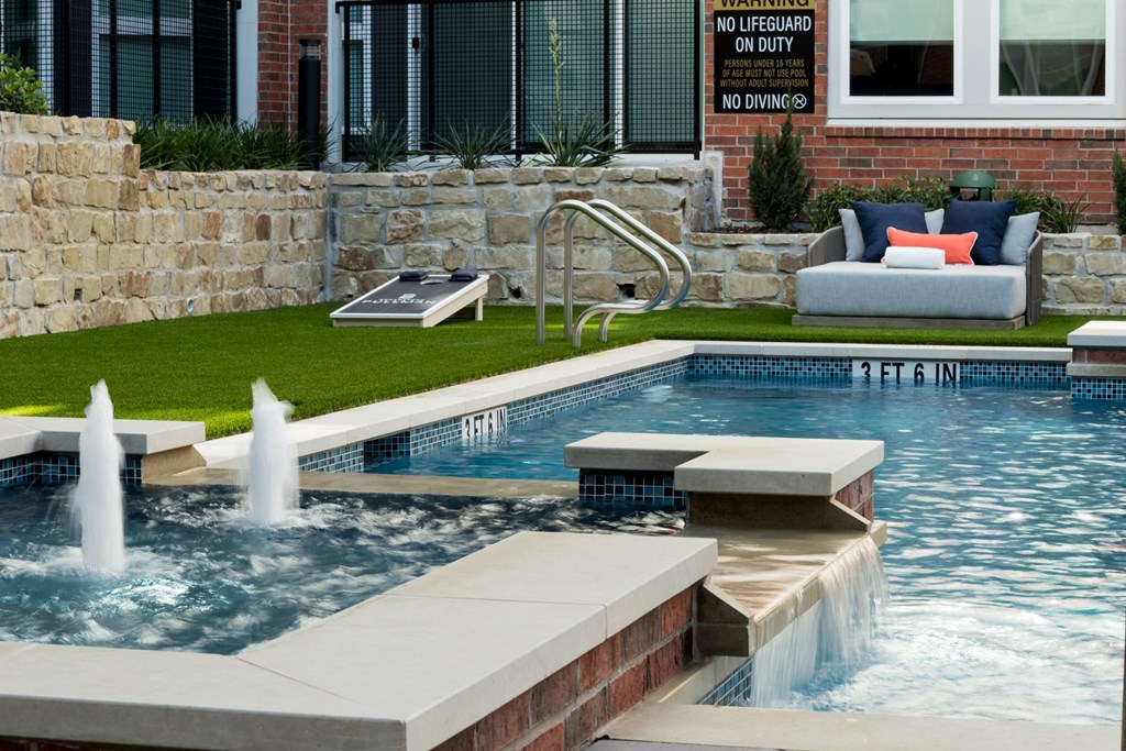 Swimming Pool And Fountain at Berkshire Pullman, Frisco, 75034